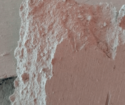 Close up image of the asbestos containing material HSE.png